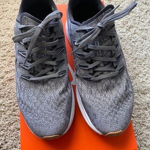 Nike Womens Air Zoom Pegasus 36 Womens US Size 8.5